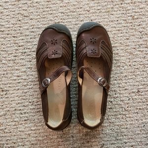 KEEN Womens Brown Leather Mary Jane Flowers Shoes